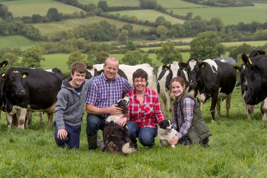 Rustic Guest – Lorna&nbsp;Sixsmith