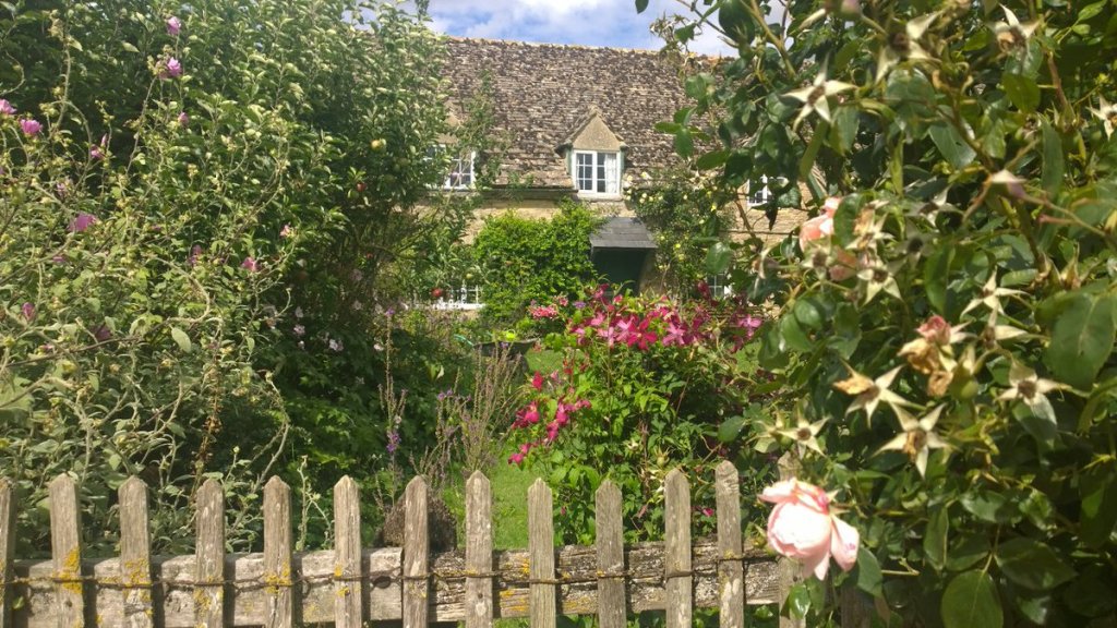Rustic Guest Alison Howell – Walking the&nbsp;Cotswolds